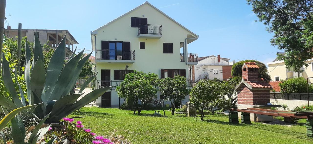 Apartments Figos Trogir Ngoại thất bức ảnh