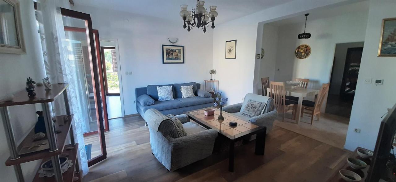 Apartments Figos Trogir Ngoại thất bức ảnh