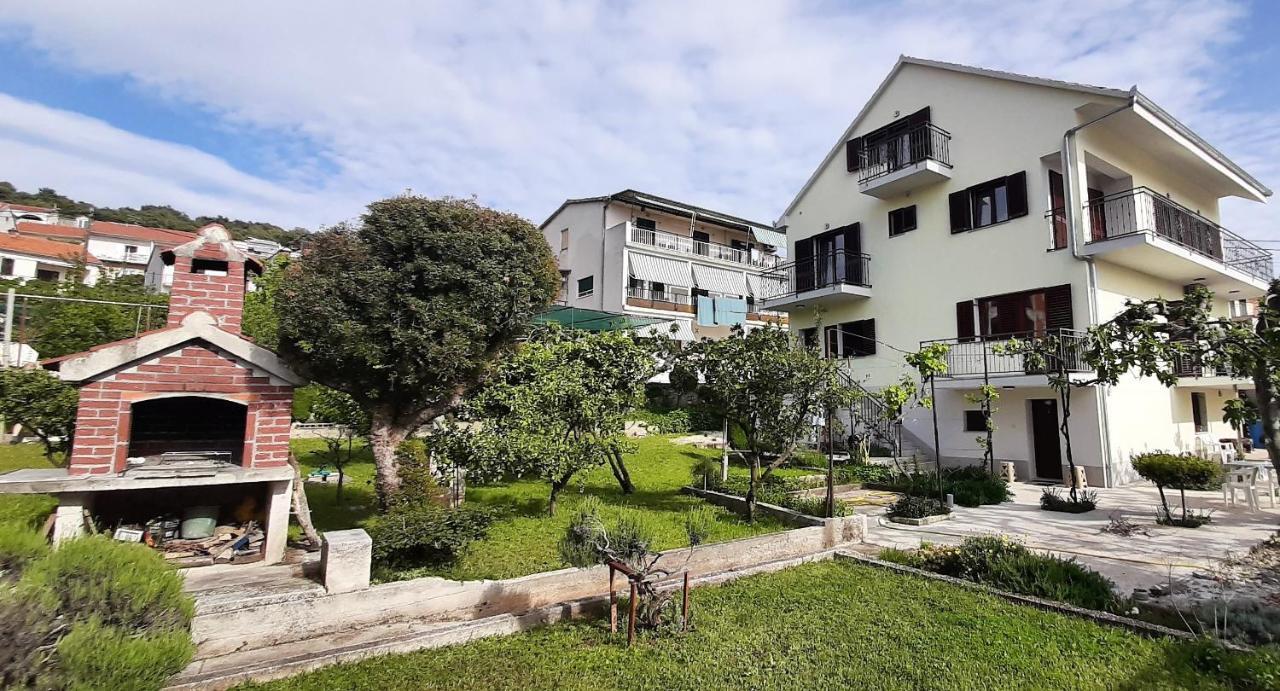 Apartments Figos Trogir Ngoại thất bức ảnh