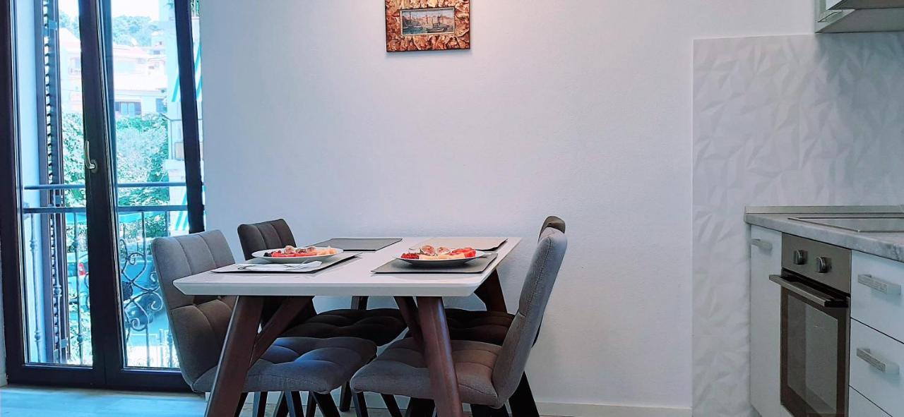 Apartments Figos Trogir Ngoại thất bức ảnh